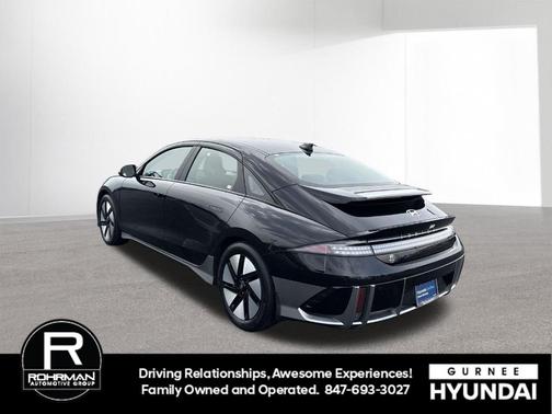 Onyx Black 2024 Hyundai IONIQ 6 SE