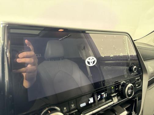 Blueprint 2023 Toyota Highlander Platinum