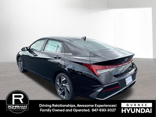 2025 Hyundai ELANTRA Limited