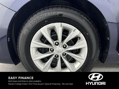 2015 Toyota Camry Hybrid LE