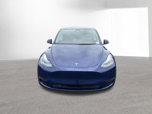 Deep Blue Metallic 2023 Tesla Model Y Long Range