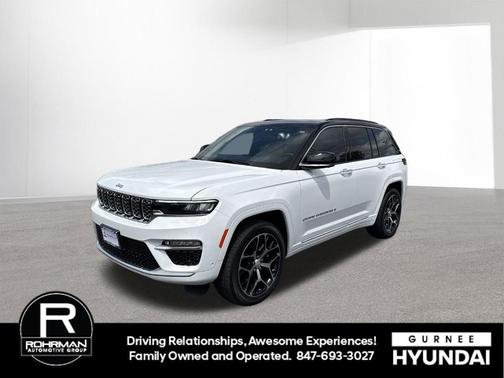 Bright White Clearcoat 2025 Jeep Grand Cherokee Summit