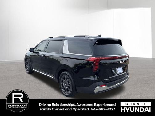 Aurora Black Pearl 2026 Kia Carnival SX