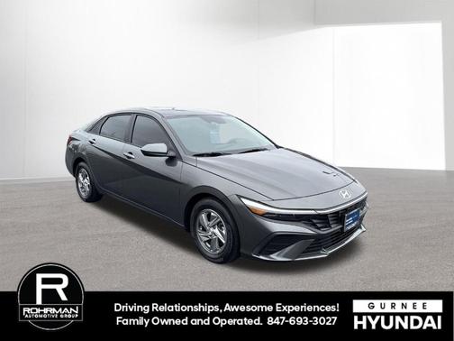 2024 Hyundai ELANTRA SE