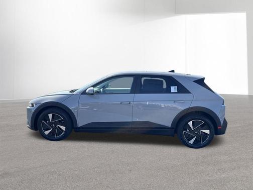Cyber Gray 2026 Hyundai IONIQ 5 SEL
