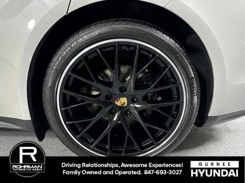 2019 Porsche Panamera 4