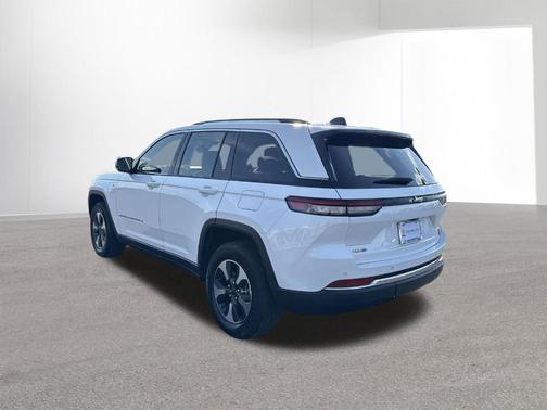 Bright White Clearcoat 2023 Jeep Grand Cherokee 4xe Base