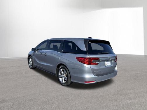 Lunar Silver Metallic 2018 Honda Odyssey EX