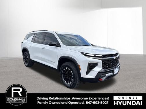 Iridescent Pearl Tricoat 2025 Chevrolet Traverse Z71