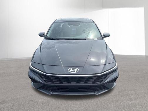 Gray 2025 Hyundai ELANTRA SEL Convenience