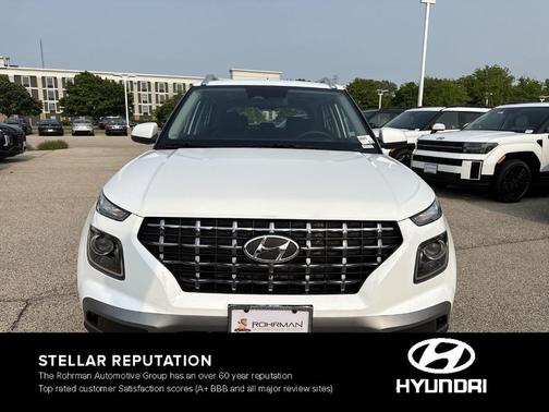 2025 Hyundai VENUE SEL