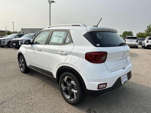 2025 Hyundai VENUE SEL
