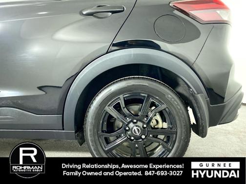 2023 Nissan Kicks SV