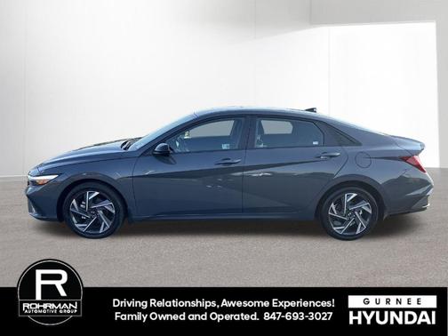 2025 Hyundai ELANTRA HEV SEL