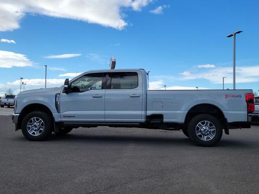 2025 Ford F-350 LARIAT SUPER DUTY