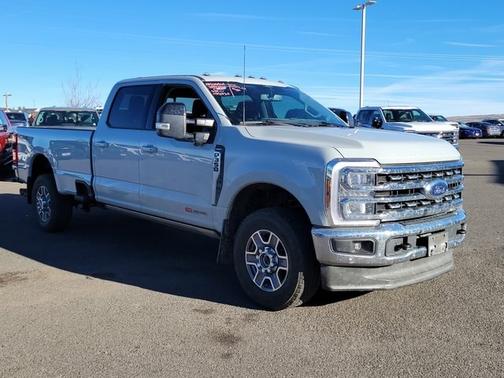 2025 Ford F-350 LARIAT SUPER DUTY