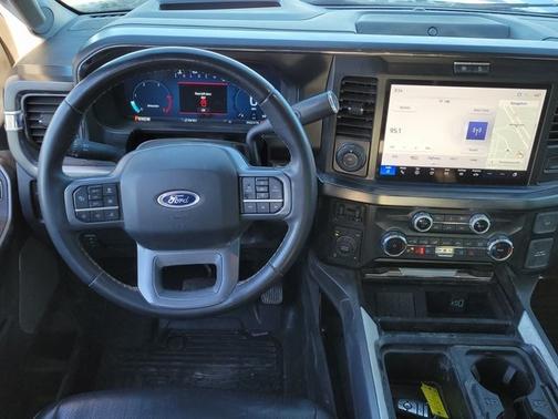 2025 Ford F-350 LARIAT SUPER DUTY