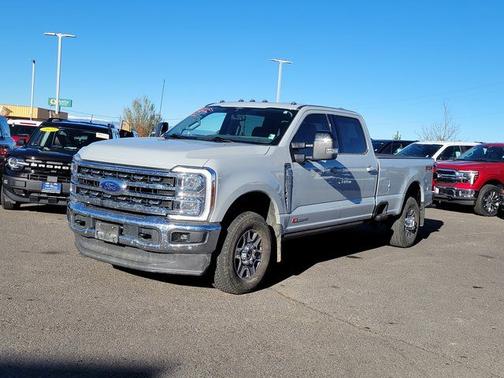 2025 Ford F-350 LARIAT SUPER DUTY