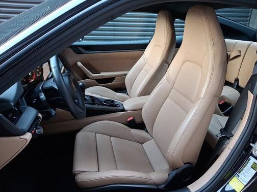 2024 Porsche 911 Carrera 4S