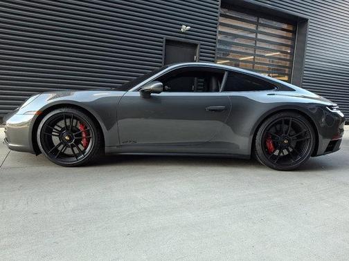 2023 Porsche 911 Carrera GTS