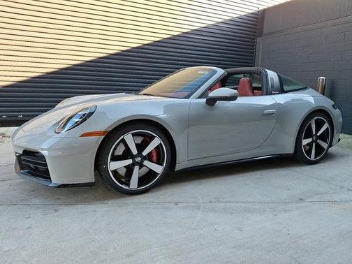 2026 Porsche 911 Targa 4S