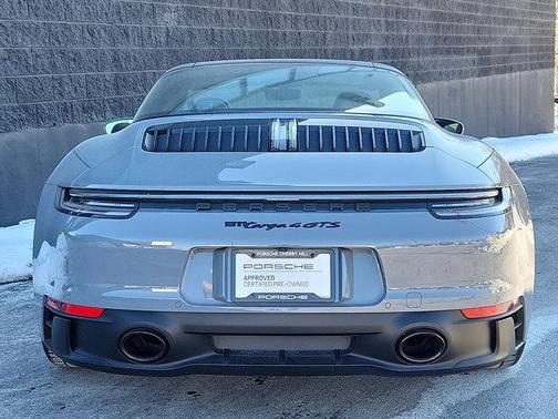 2024 Porsche 911 4 GTS