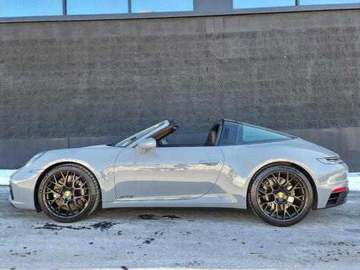 2024 Porsche 911 4 GTS