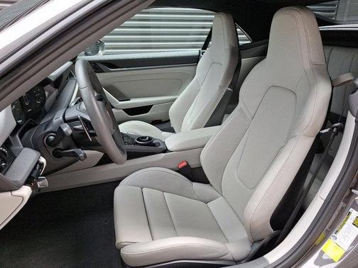 2020 Porsche 911 Carrera 4S