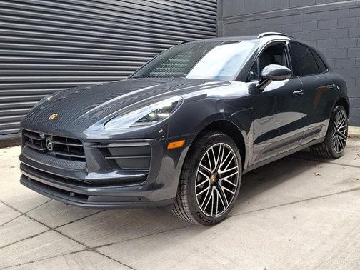 2026 Porsche Macan Base