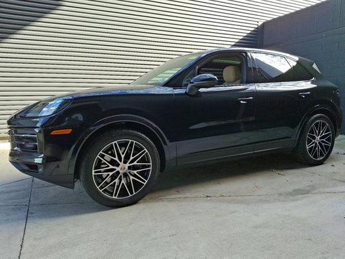 2025 Porsche Cayenne Base