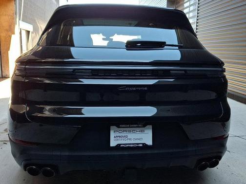 2025 Porsche Cayenne Base