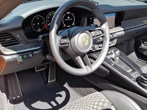 89 2026 Porsche 911 Carrera GTS