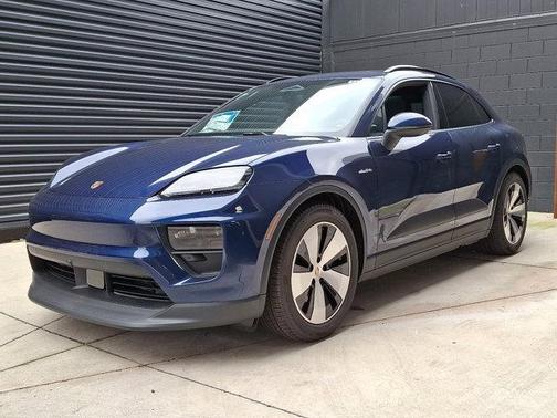 2025 Porsche Macan 4