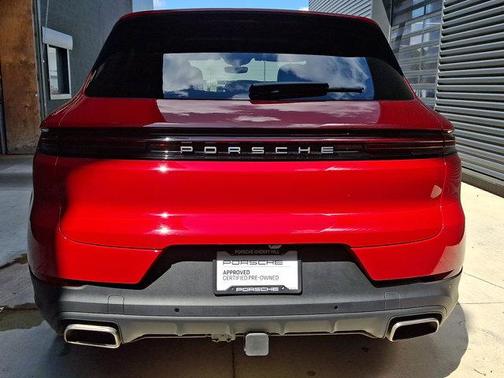 2025 Porsche Cayenne Base