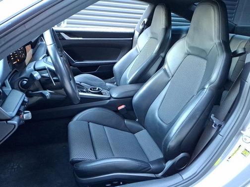 2020 Porsche 911 Carrera 4S