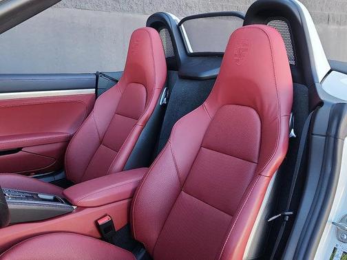 2024 Porsche 718 Boxster S