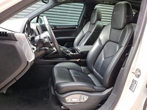 2017 Porsche Cayenne GTS