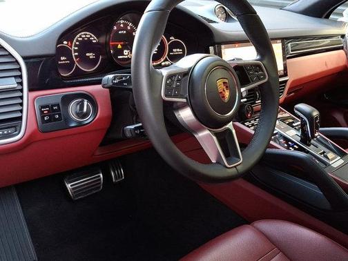 2021 Porsche Cayenne GTS