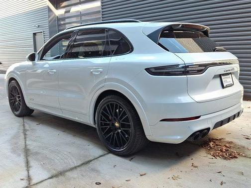 2021 Porsche Cayenne GTS