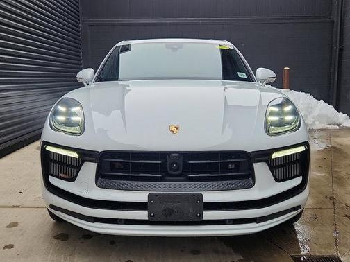 2023 Porsche Macan S