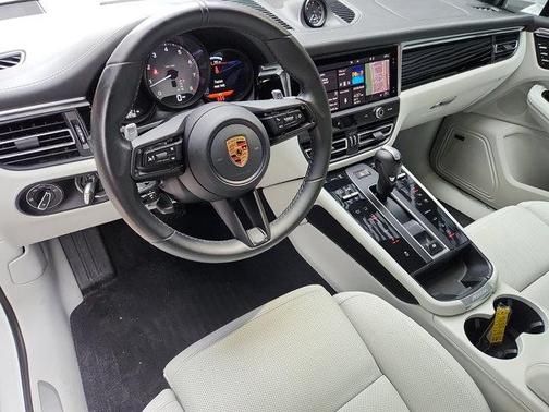 2023 Porsche Macan S