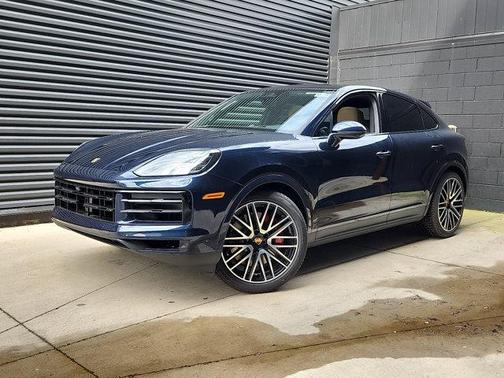 D6 2026 Porsche Cayenne S Coupe AWD