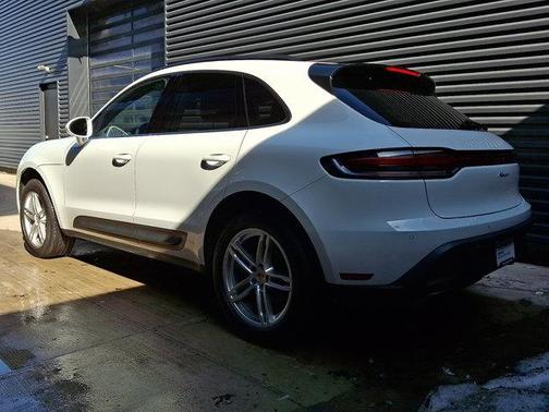 2023 Porsche Macan 