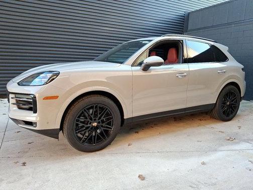 3H 2026 Porsche Cayenne Base