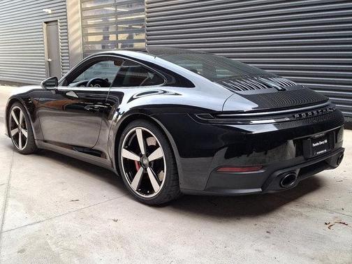 2026 Porsche 911 Carrera 4S