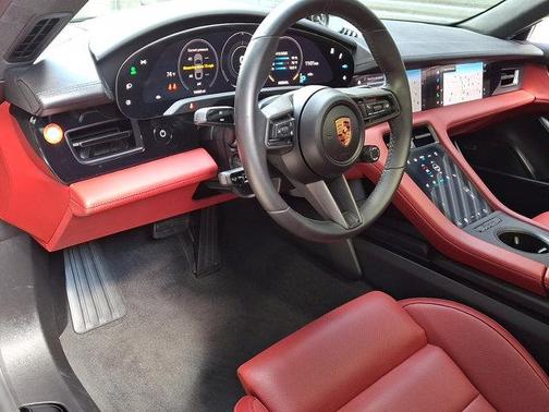 2024 Porsche Taycan 4S
