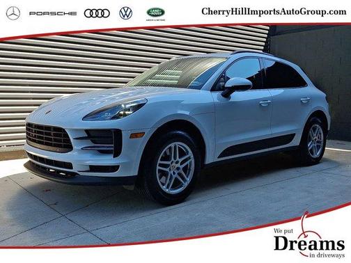 White 2021 Porsche Macan Base