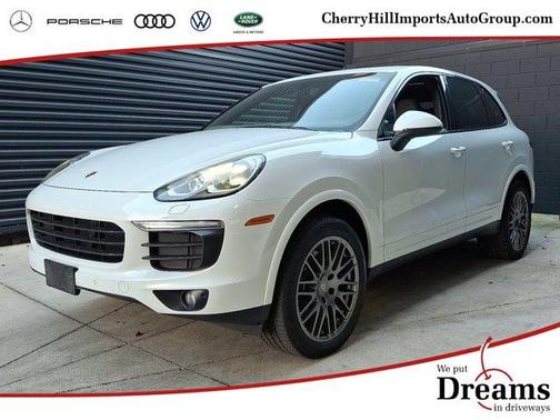 2017 Porsche Cayenne Platinum Edition