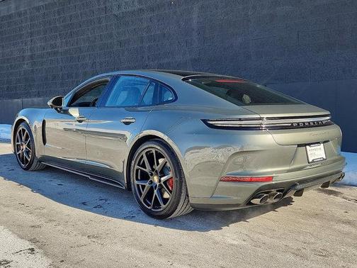 2026 Porsche Panamera GTS