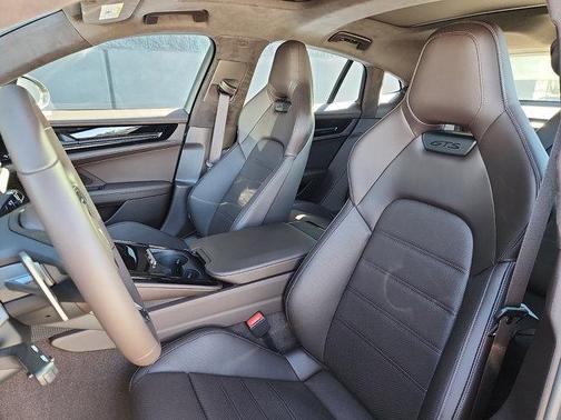 2026 Porsche Panamera GTS